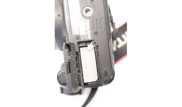 Digitale fotocamera CANON,  type 500D, zonder lader, werking niet gekend